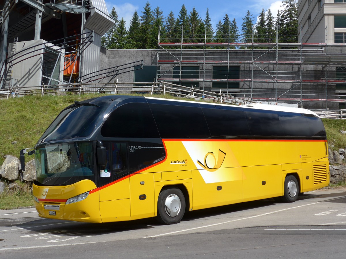 (163'238) - Autopostale, Croglio - TI 181'464 - Neoplan am 2. August 2015 in Schwgalp, Sntis-Schwebebahn
