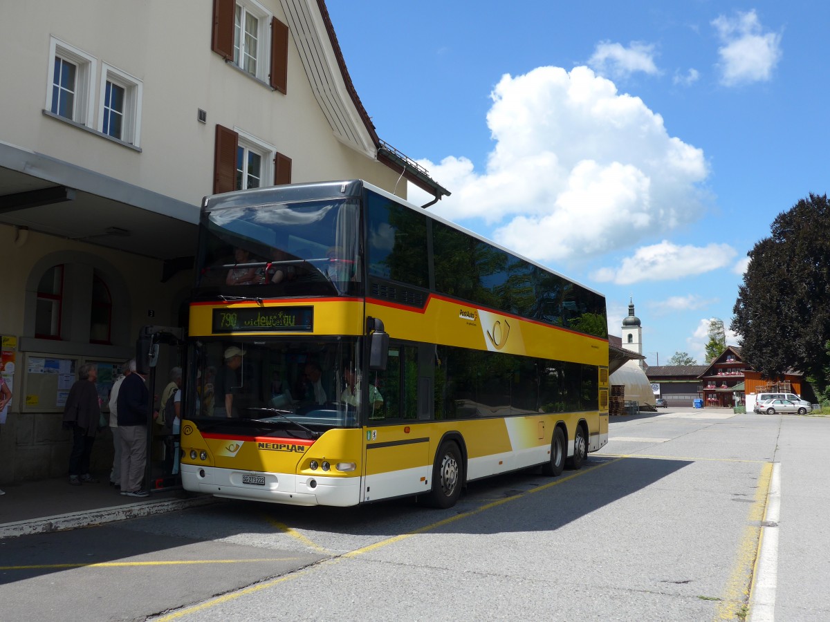 (163'270) - PostAuto Ostschweiz - SG 273'222 - Neoplan (ex P 27'021) am 2. August 2015 beim Bahnhof Nesslau-Neu St. Johann