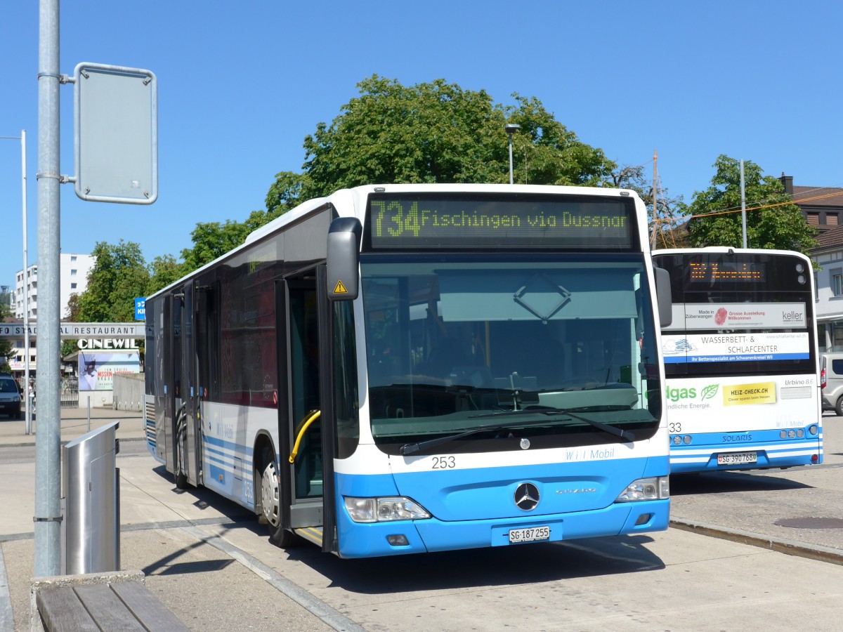 (163'277) - WilMobil, Wil - Nr. 253/SG 187'255 - Mercedes am 2. August 2015 beim Bahnhof Wil