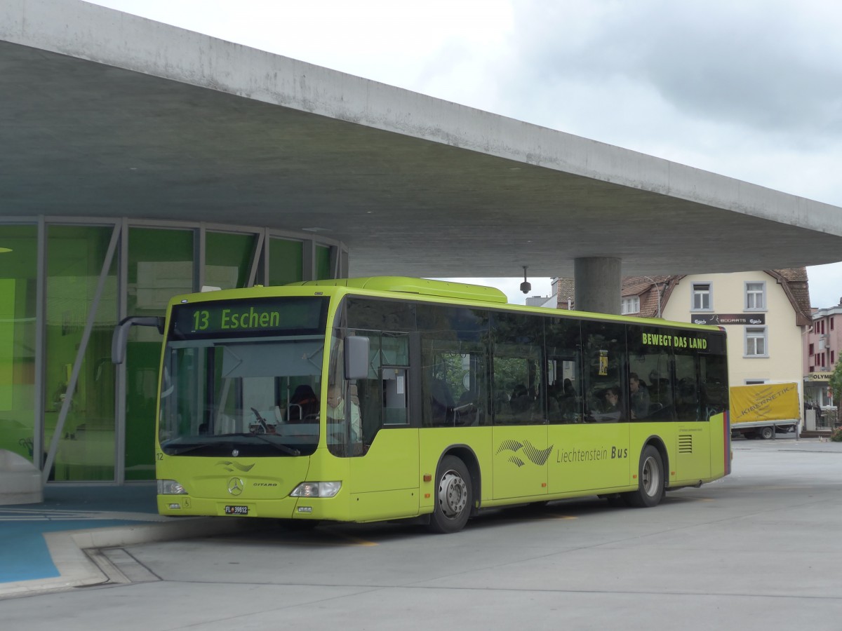(163'591) - LBA Vaduz - Nr. 12/FL 39'812 - Mercedes am 16. August 2015 beim Bahnhof Schaan