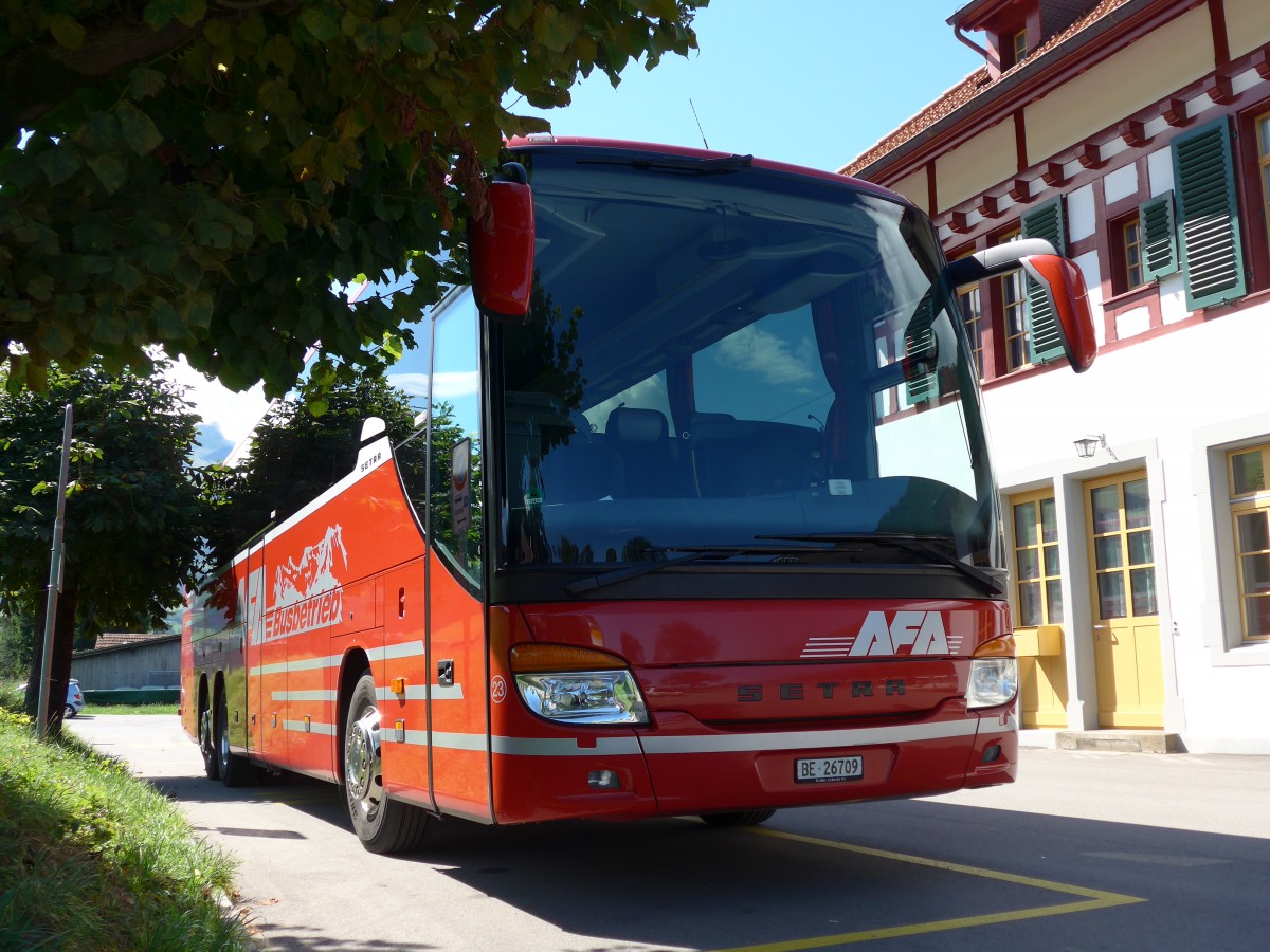 (163'711) - AFA Adelboden - Nr. 23/BE 26'709 - Setra (ex Blaguss, A-Wien Nr. 5402) am 20. August 2015 beim Bahnhof Mlenen