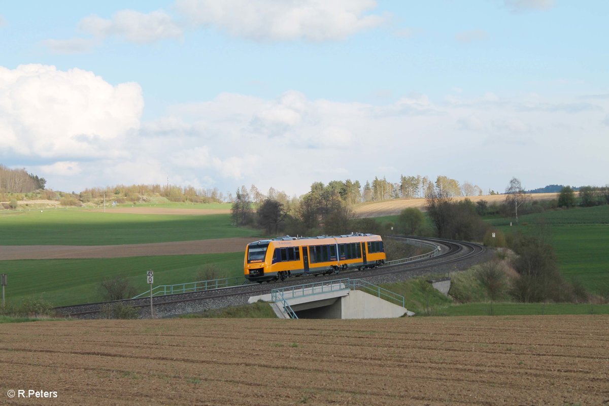 1648 707 als OPB 79734 Regensburg - Marktredwitz bei Lengenfeld. 25.04.16