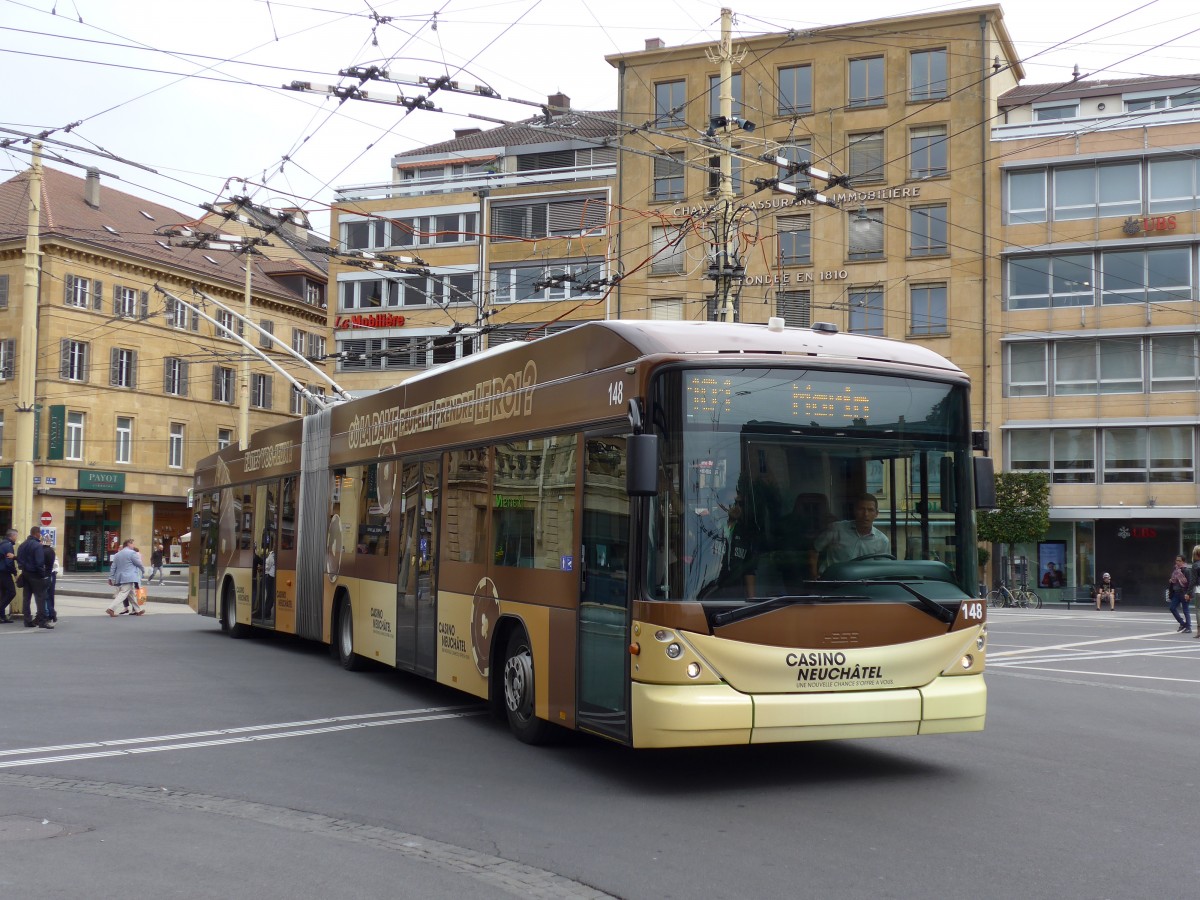 (164'806) - transN, La Chaux-de-Fonds - Nr. 148 - Hess/Hess Gelenktrolleybus (ex TN Neuchtel Nr. 148) am 15. September 2015 in Neuchtel, Place Pury