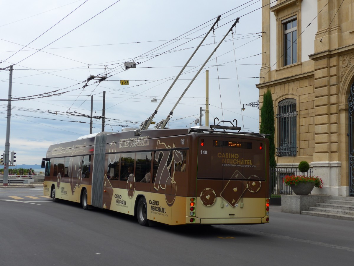 (164'807) - transN, La Chaux-de-Fonds - Nr. 148 - Hess/Hess Gelenktrolleybus (ex TN Neuchtel Nr. 148) am 15. September 2015 in Neuchtel, Place Pury