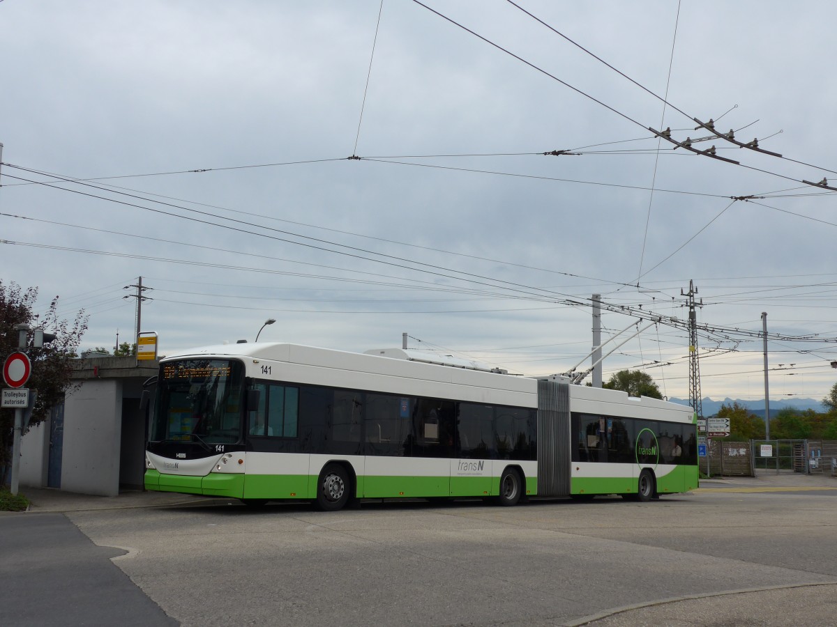 (164'835) - transN, La Chaux-de-Fonds - Nr. 141 - Hess/Hess Gelenktrolleybus (ex TN Neuchtel Nr. 141) am 15. September 2015 in St-Blaise, Centre