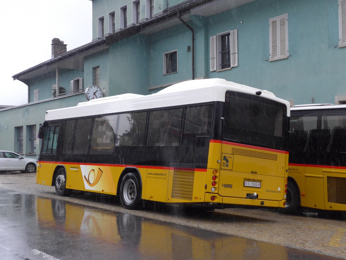 (164'931) - Barenco, Faido - TI 5530 - Scania/Hess am 16. September 2015 beim Bahnhof Airolo
