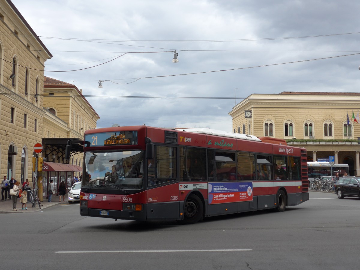 (165'563) - TPER Bologna - Nr. 5508/BT-663 GA - BredaMenarinibus am 23. September 2015 beim Bahnhof Bologna Centrale