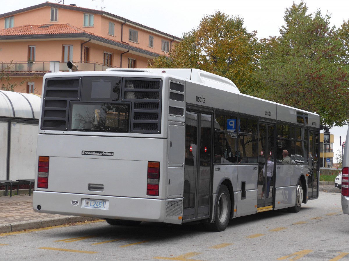 (165'652) - AASS San Marino - L2451 - BredaMenarinibus am 24. September 2015 in San Marino