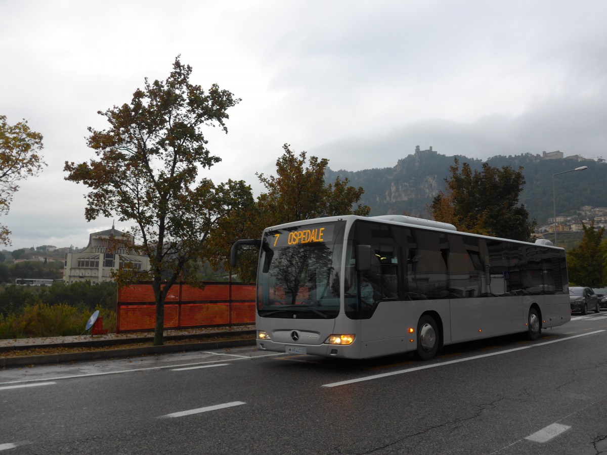 (165'713) - AASS San Marino - H5402 - Mercedes am 25. September 2015 in Borgo Maggiore