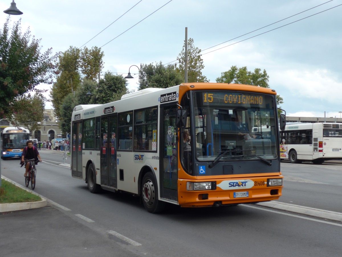 (165'802) - START Cesena - Nr. 31'406/DY-728 MD - Cacciamali am 25. September 2015 beim Bahnhof Rimini