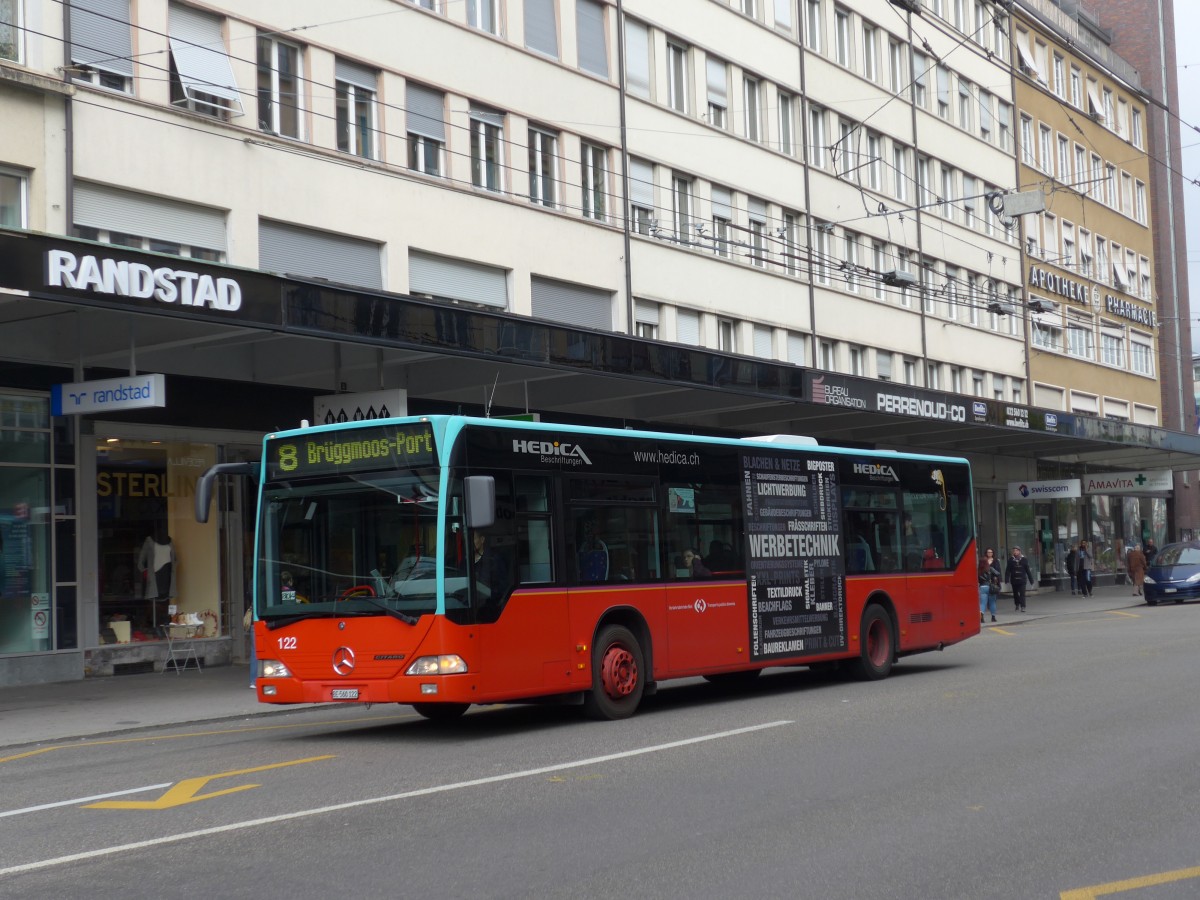 (166'420) - VB Biel - Nr. 122/BE 560'122 - Mercedes am 24. Oktober 2015 beim Bahnhof Biel