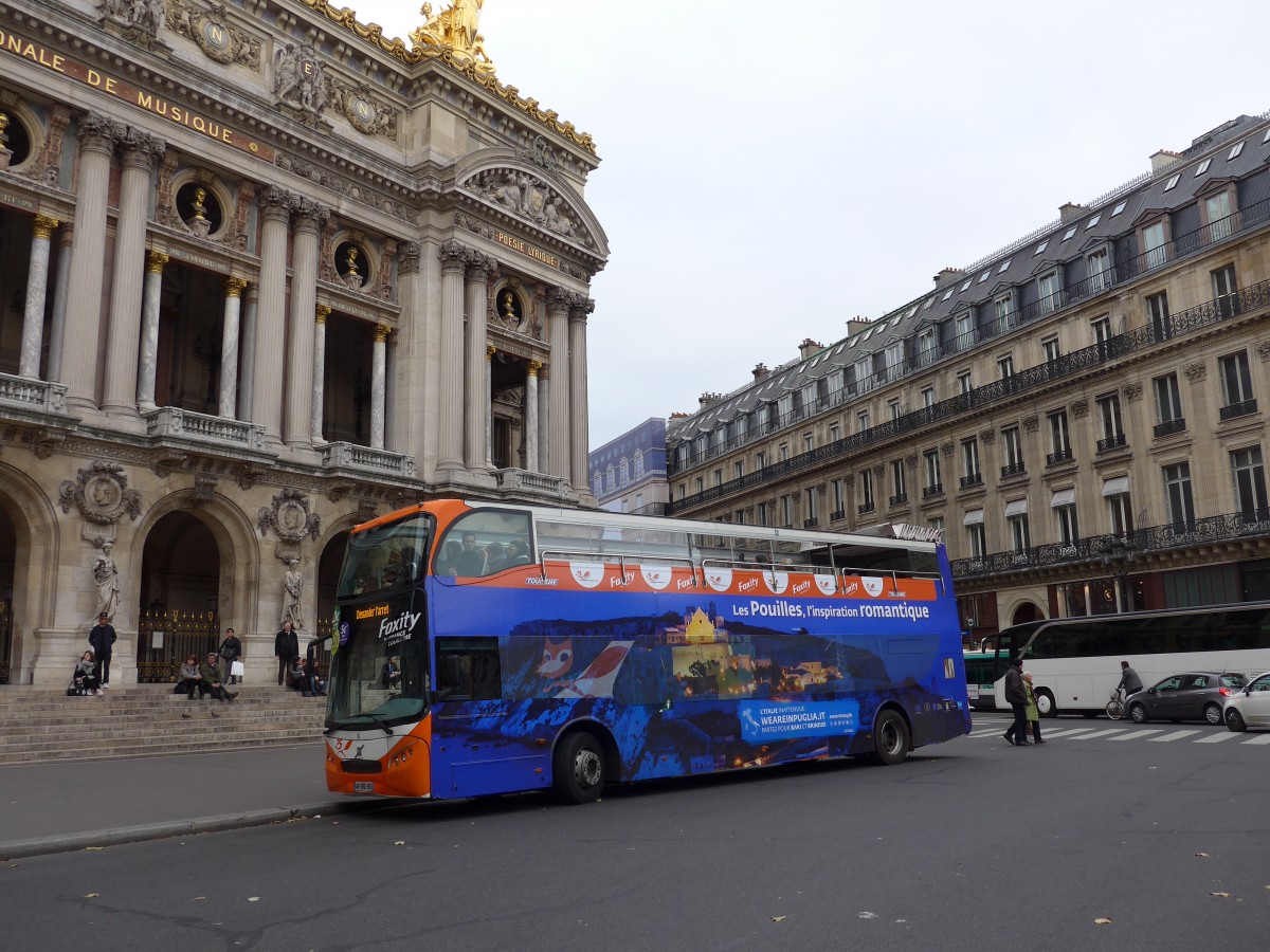 (166'925) - France Tourisme, Paris - AW 690 HQ - Volvo/UNVI am 16. November 2015 in Paris, Opra