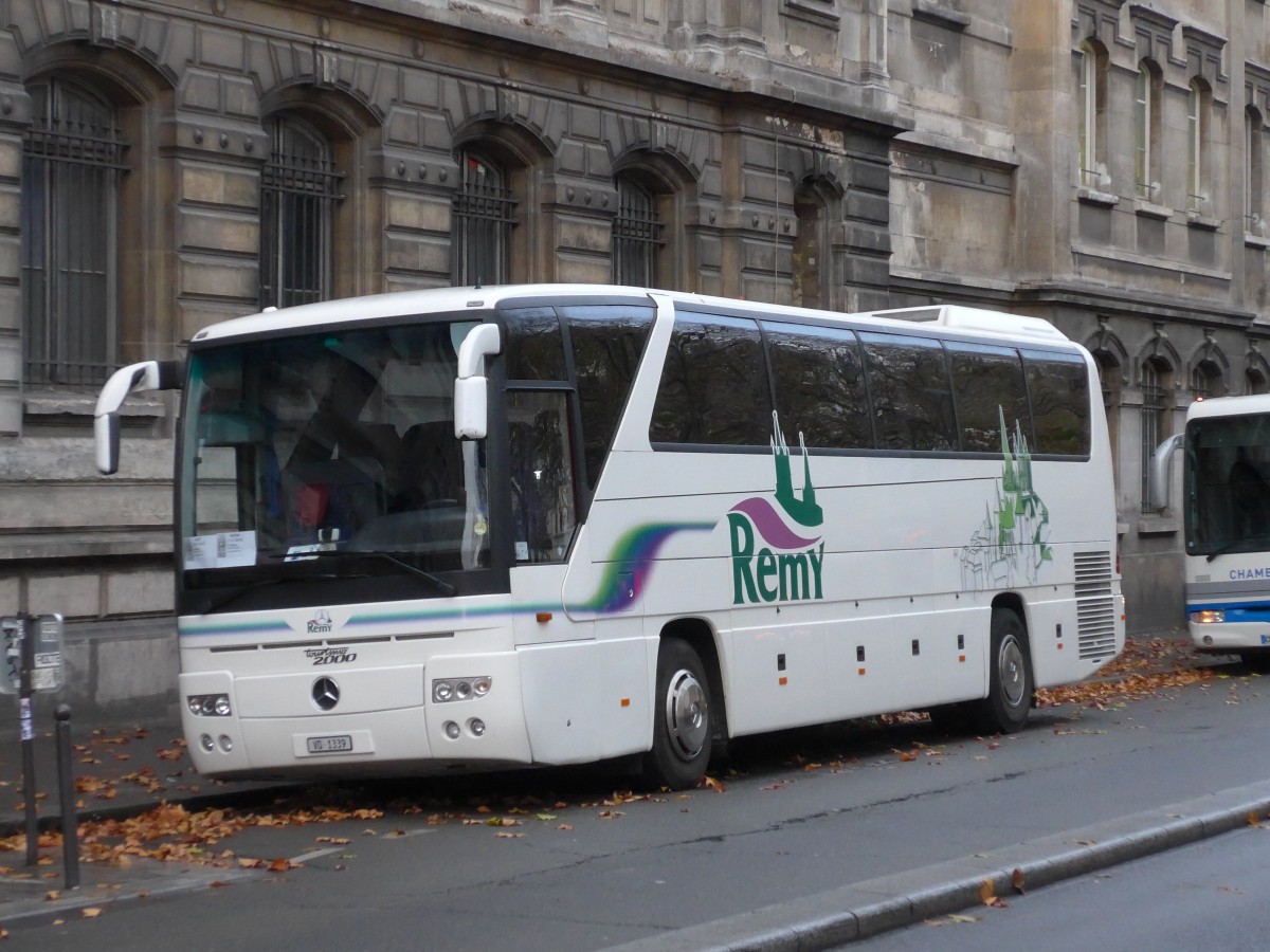 (167'054) - Aus der Schweiz: Remy, Lausanne - VD 1339 - Mercedes am 17. November 2015 in Paris, Anvers