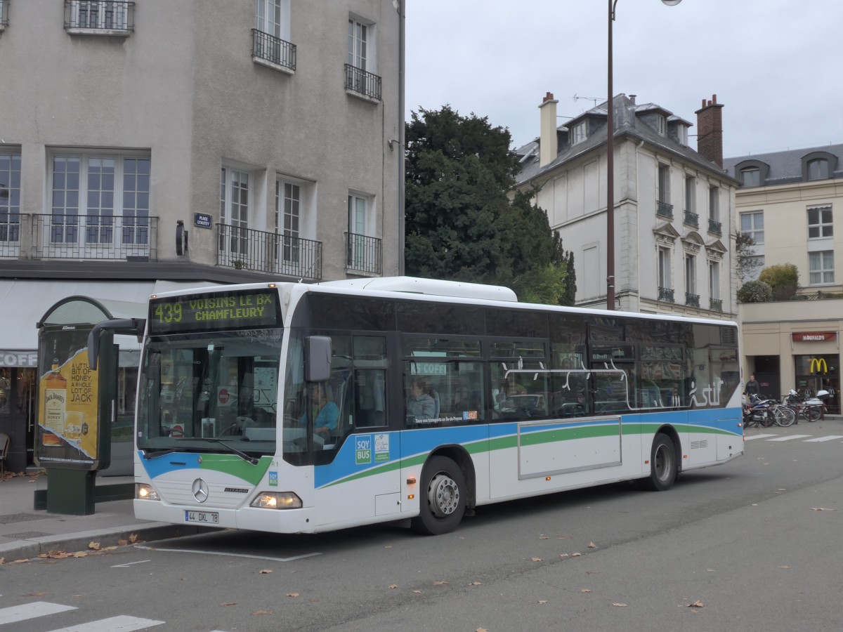 (167'203) - SQY BUS, Trappes - Nr. R1/44 DXL 78 - Mercedes am 17. November 2015 in Versailles, Gare Rive Gauche