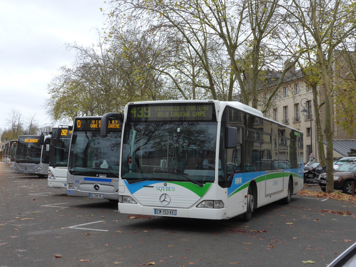 (167'212) - SQY BUS, Trappes - CM 153 KE - Mercedes am 17. November 2015 in Versailles, Chteau