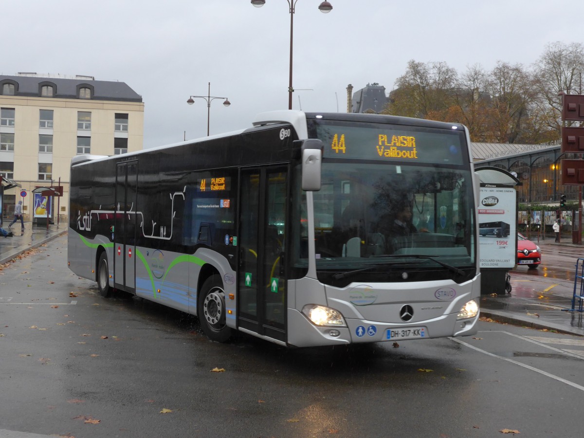 (167'229) - STAVO, Pleasure - Nr. S90/DH 317 KK - Mercedes am 17. November 2015 in Versailles, Gare Rive Gauche