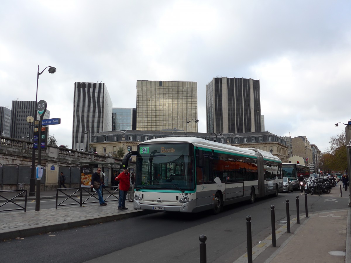 (167'377) - RATP Paris - Nr. 4581/DA 578 WS - Heuliez am 18. November 2015 in Paris, Gare de Lyon