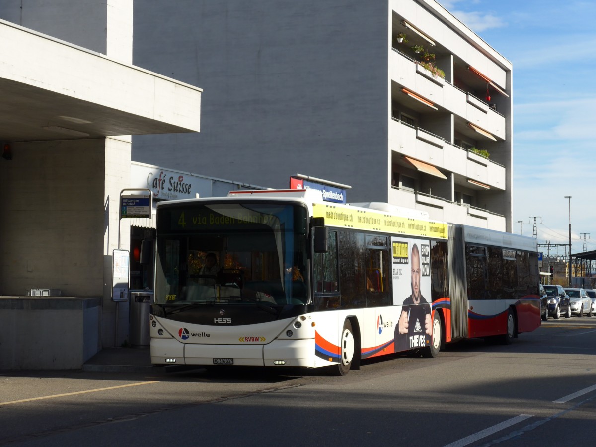 (167'421) - RVBW Wettingen - Nr. 142/AG 346'037 - Scania/Hess am 19. November 2015 beim Bahnhof Killwangen-Spreitenbach