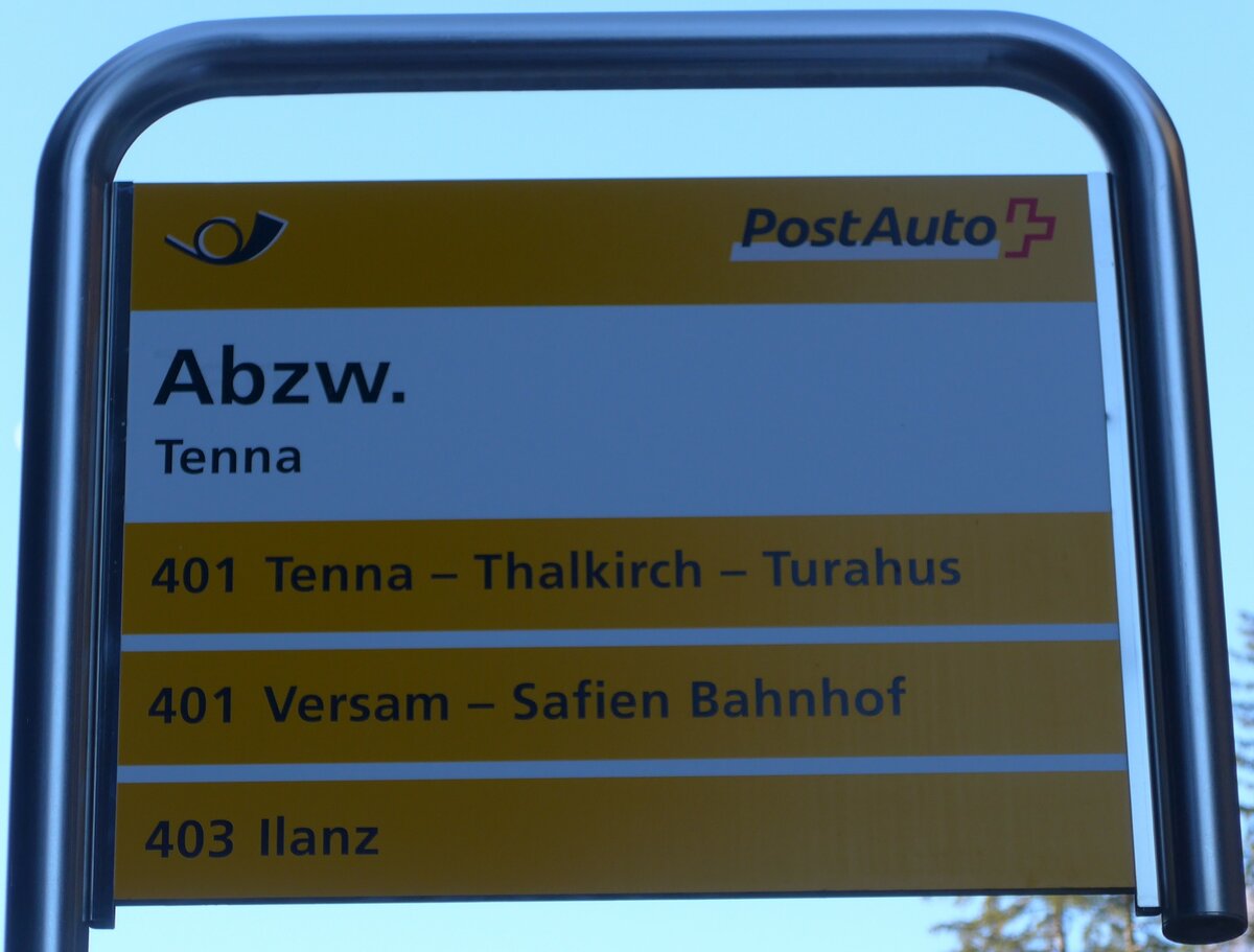 (167'634) - PostAuto-Haltestellenschild - Tenna, Abzw. - am 5. Dezember 2015