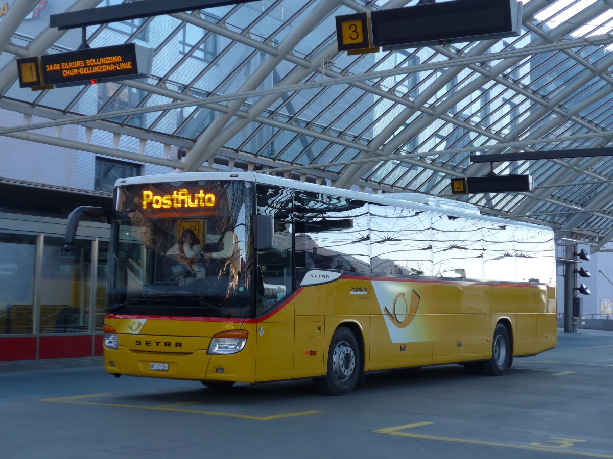 (168'030) - PostAuto Graubnden - GR 170'159 - Setra am 26. Dezember 2015 in Chur, Postautostation