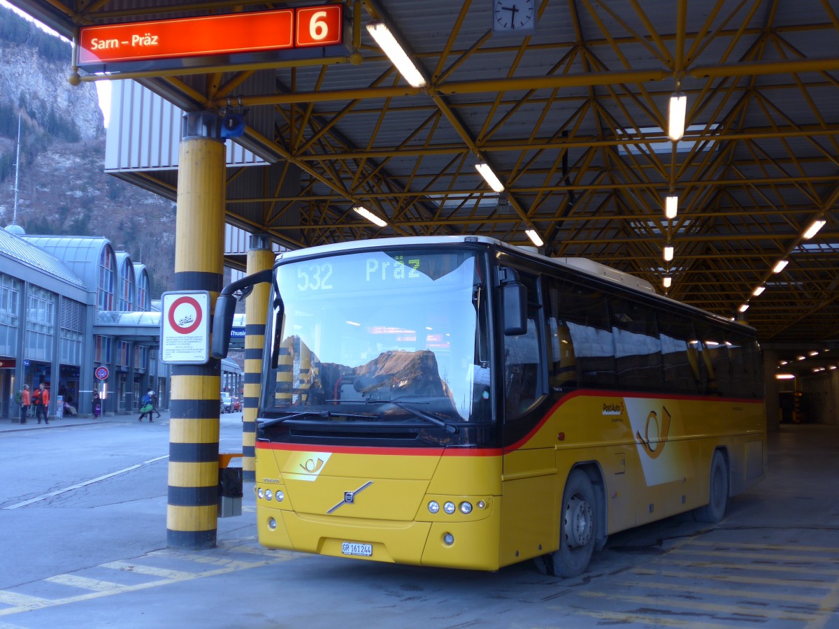 (168'055) - PostAuto Graubnden - GR 161'244 - Volvo am 29. Dezember 2015 in Thusis, Postautostation