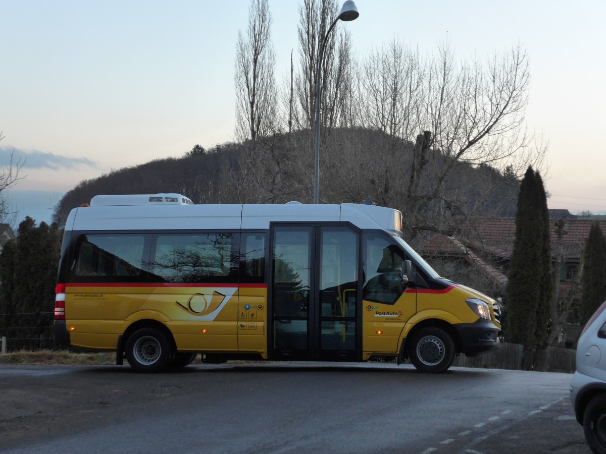 (168'135) - Ldi, Uetendorf - BE 561'504 - Mercedes am 30. Dezember 2015 in Gurzelen, Kreuz