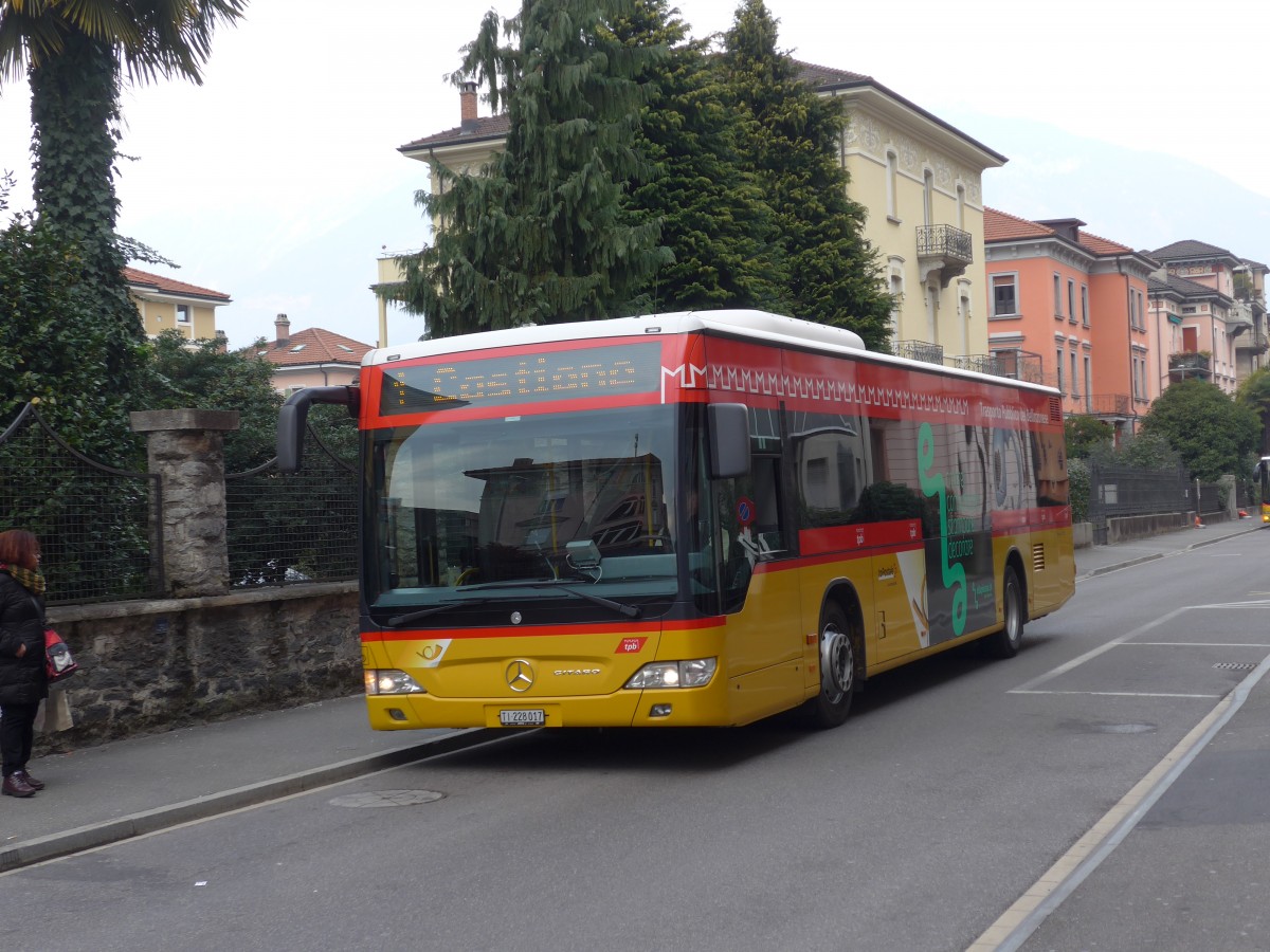 (168'641) - AutoPostale Ticino - TI 228'017 - Mercedes am 6. Februar 2016 in Bellinzona, Fermata provvisoria