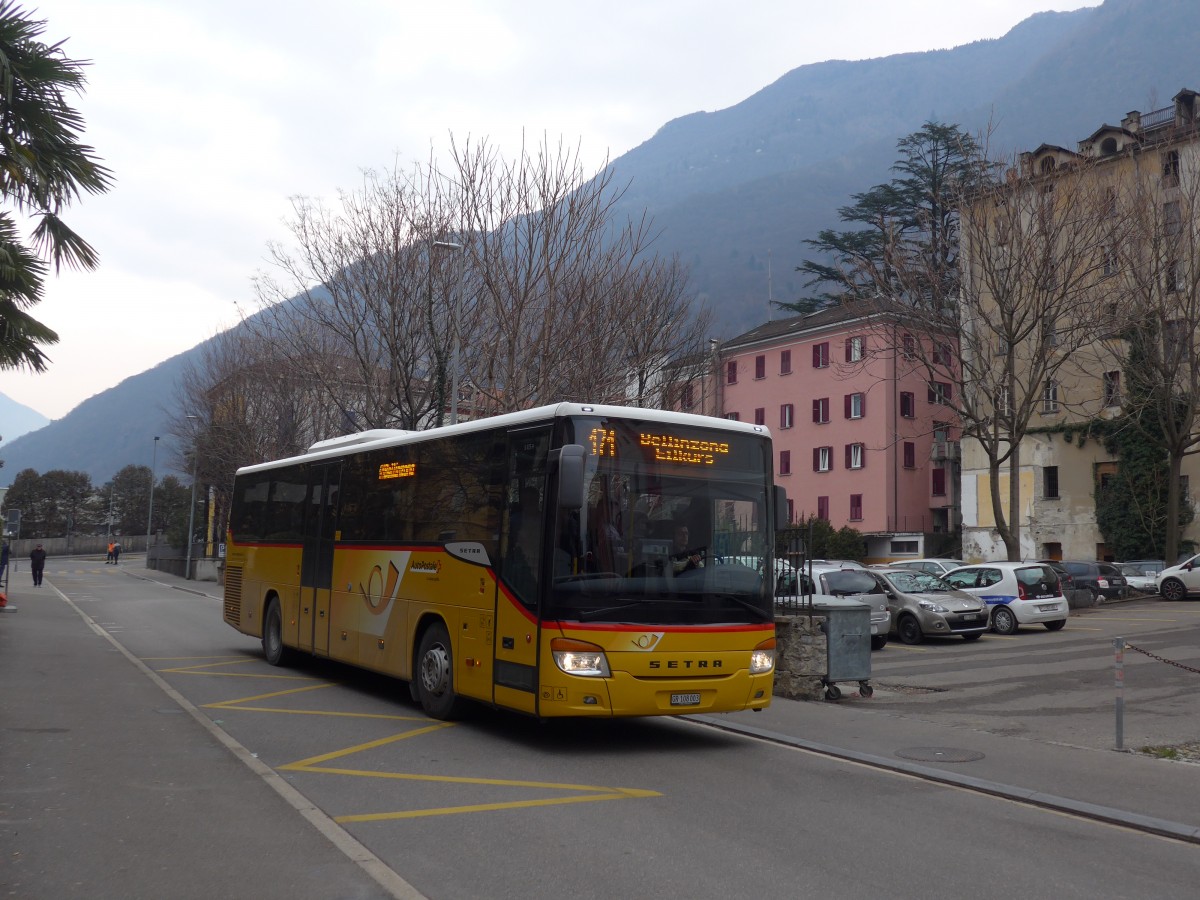 (168'674) - TpM, Mesocco - Nr. 3/GR 108'003 - Setra am 6. Februar 2016 in Bellinzona, Fermata provvisoria