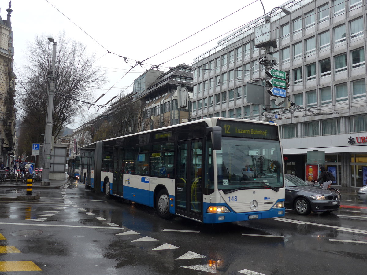 (169'472) - VBL Luzern - Nr. 148/LU 15'129 - Mercedes (ex Heggli, Kriens Nr. 710) am 25. Mrz 2016 beim Bahnhof Luzern