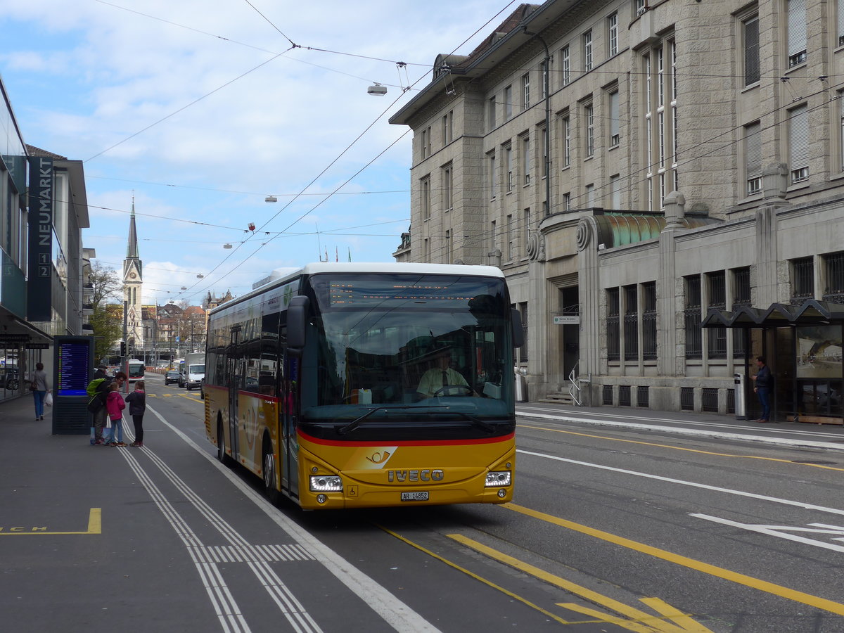 (169'866) - PostAuto Ostschweiz - AR 14'852 - Iveco am 12. April 2016 beim Bahnhof St. Gallen (prov. Haltestelle)