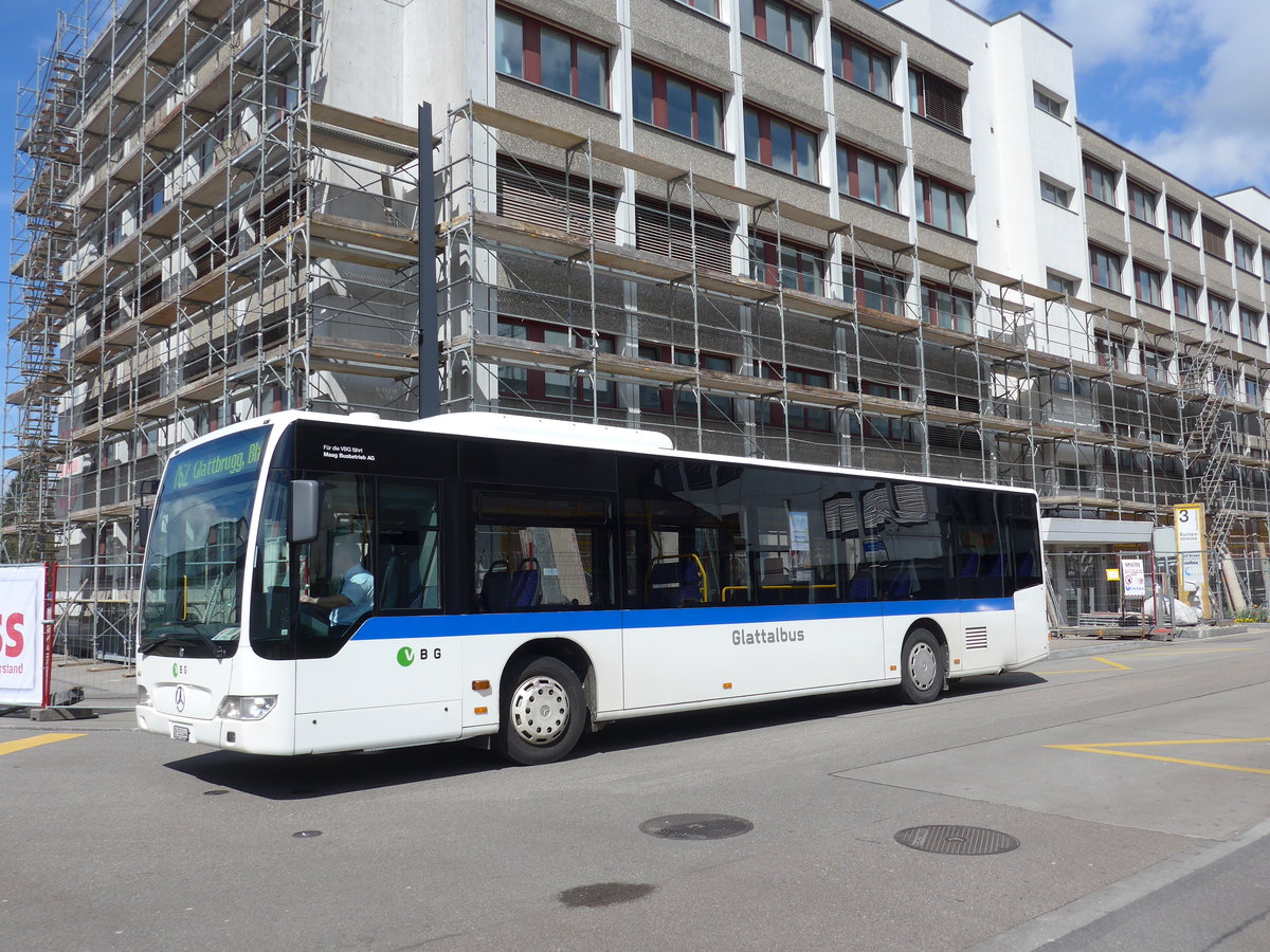 (170'022) - Maag, Kloten - Nr. 44/ZH 353'544 - Mercedes (ex Vorfhrfahrzeug) am 14. April 2016 beim Bahnhof Glattbrugg