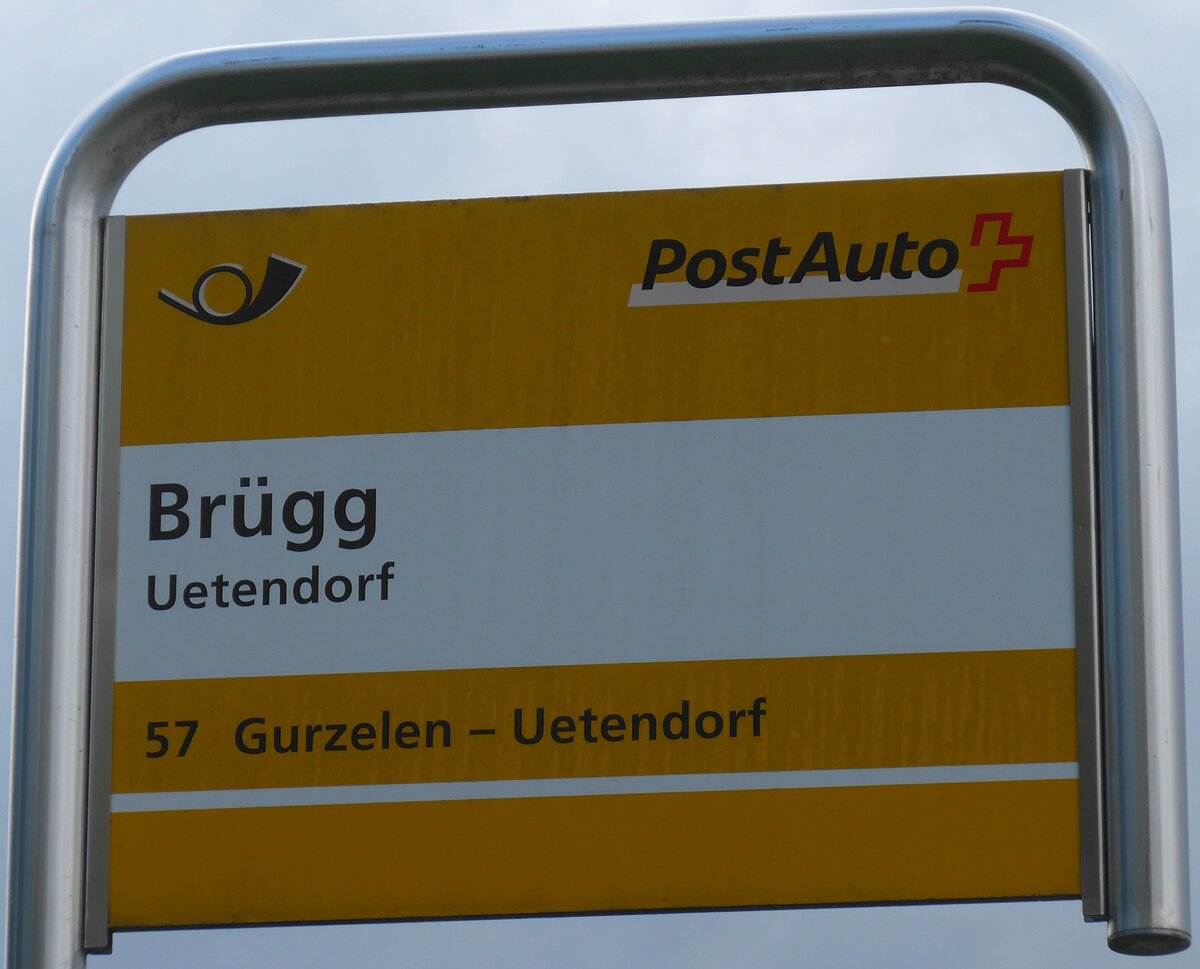 (170'147) - PostAuto-Haltestellenschild - Uetendorf, Brgg - am 16. April 2016