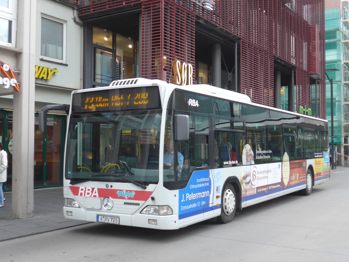 (171'038) - RBA Augsburg - A-RV 728 - Mercedes am 19. Mai 2016 in Ulm, Rathaus Ulm