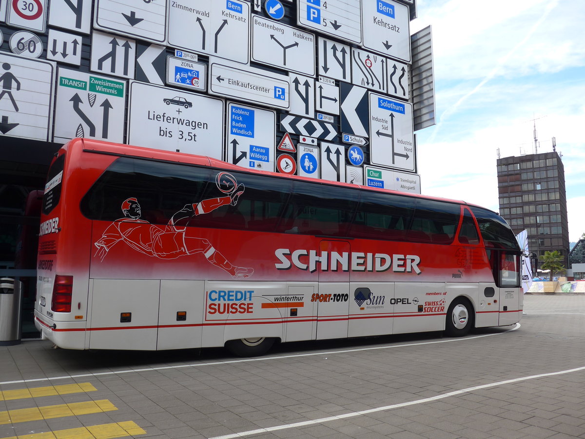 (171'321) - Schneider, Langendorf (VHS) - Neoplan am 22. Mai 2016 in Luzern, Verkehrshaus