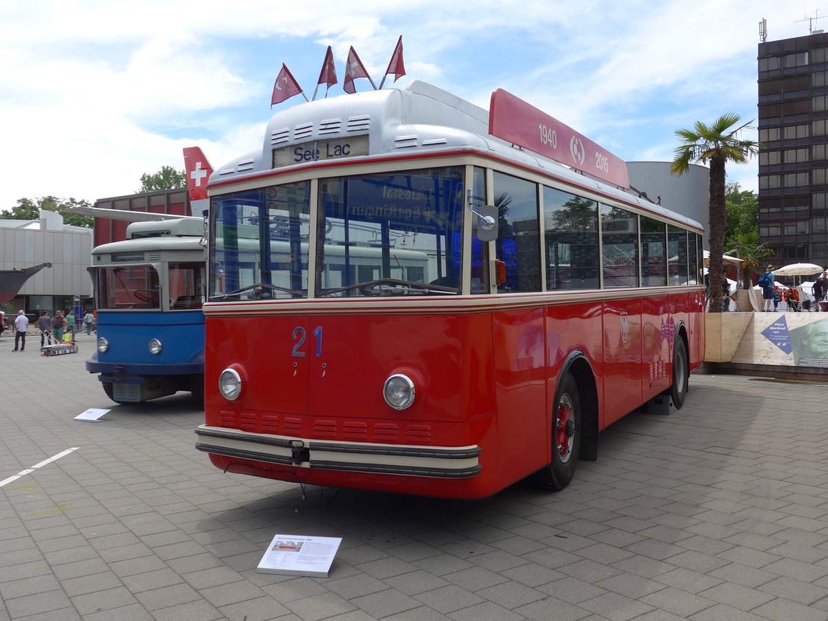 (171'341) - VB Biel - Nr. 21 - Berna/Hess Trolleybus am 22. Mai 2016 in Luzern, Verkehrshaus