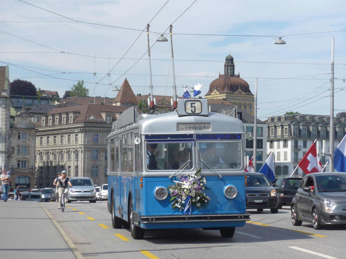 (171'389) - VBL Luzern (vbl-historic) - Nr. 25 - FBW/FFA Trolleybus am 22. Mai 2016 in Luzern, Bahnhofbrcke