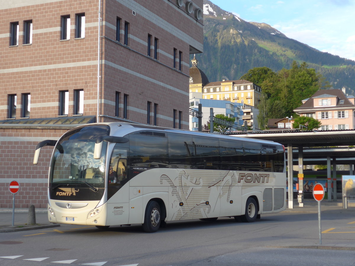 (171'688) - Aus Italien: Fonti, Citt di Castello - EK-764 VV - Irisbus am 12. Juni 2016 beim Bahnhof Spiez