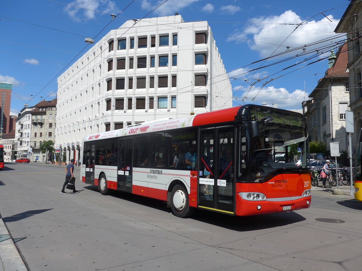 (172'686) - SW Winterthur - Nr. 207/ZH 730'207 - Solaris am 27. Juni 2016 beim Hauptbahnhof Winterthur