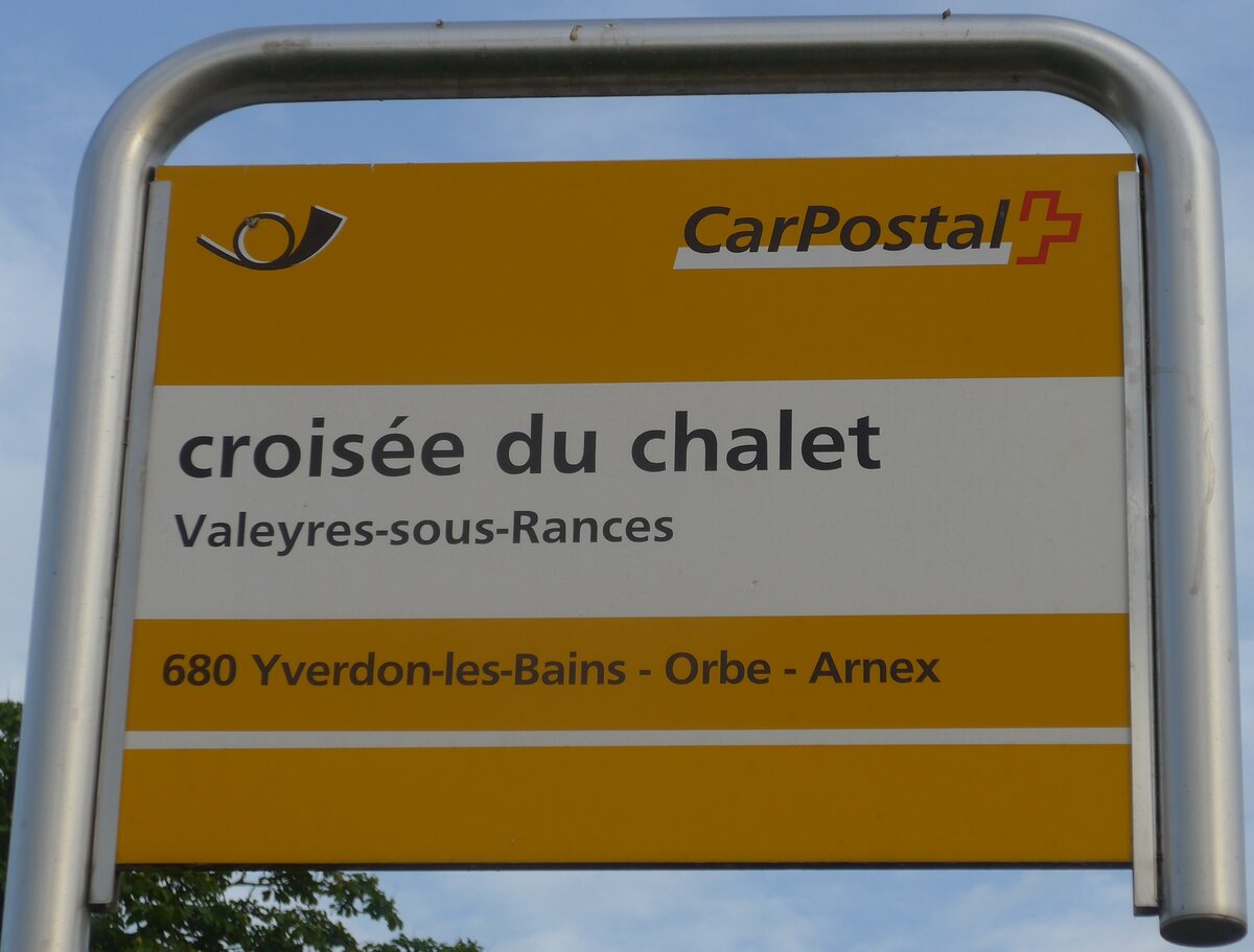(173'218) - PostAuto-Haltestellenschild - Valeyres-sous-Rances, croise du chalet - am 21. Juli 2016