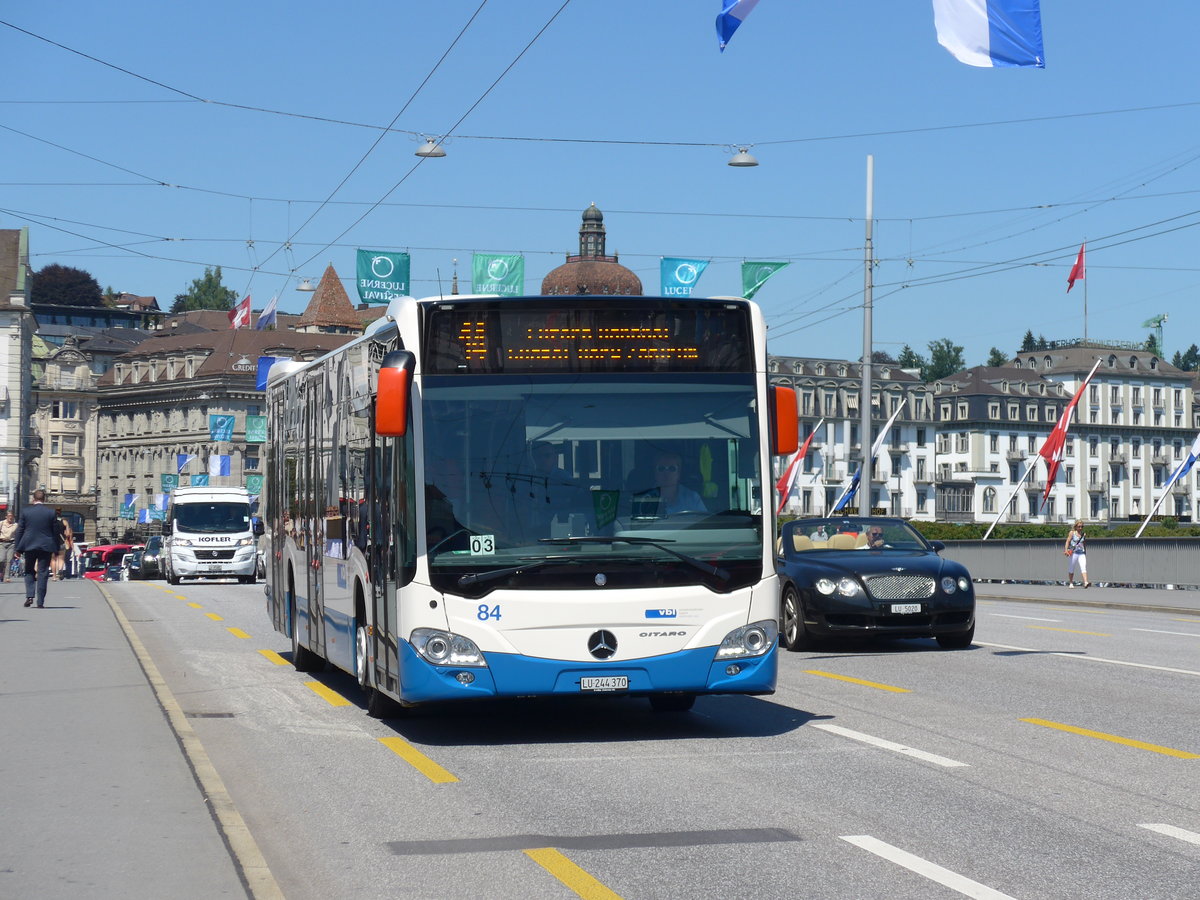 (173'820) - VBL Luzern - Nr. 84/LU 244'370 - Mercedes am 8. August 2016 in Luzern, Bahnhofbrcke