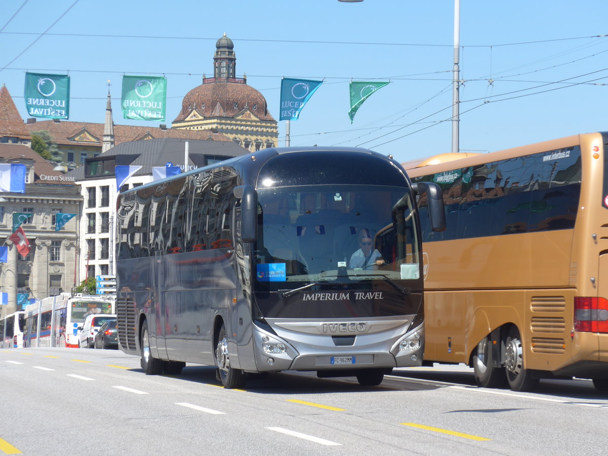 (173'843) - Aus Italien: Caperna, Roma - FC-962 MM - Iveco am 8. August 2016 in Luzern, Bahnhofbrcke