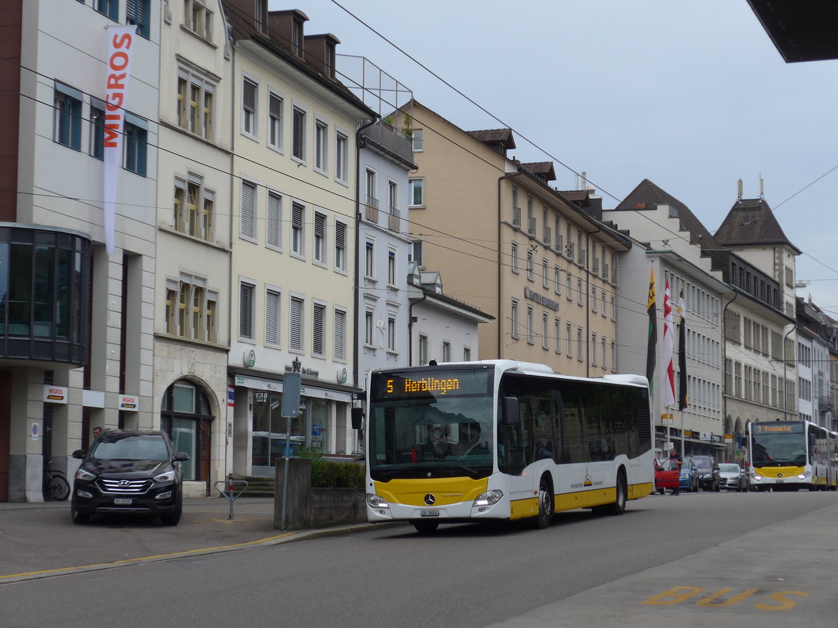 (173'945) - VBSH Schaffhausen - Nr. 4/SH 38'004 - Mercedes am 20. August 2016 beim Bahnhof Schaffhausen