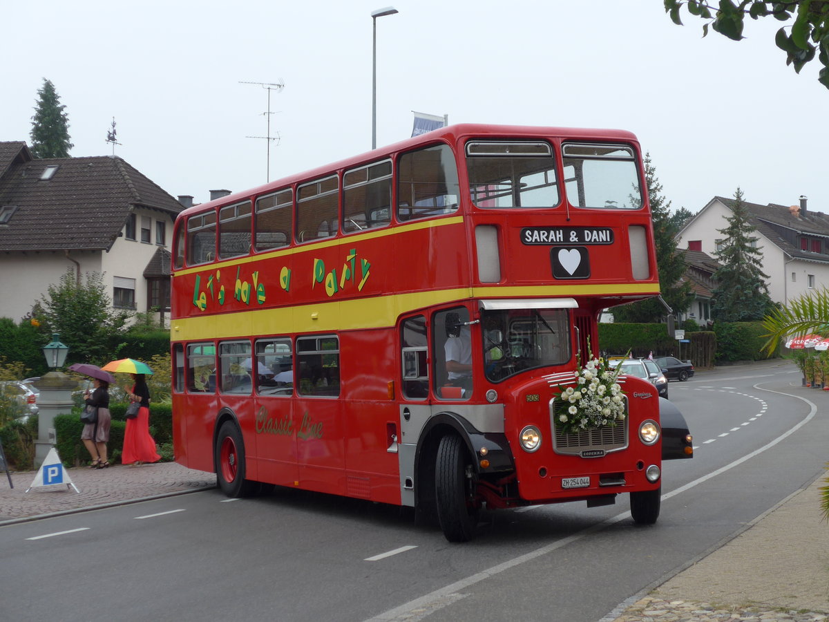 (174'097) - Aus der Schweiz: Londag, Bassersdorf - ZH 254'044 - Lodekka (ex Londonbus Nr. 503) am 20. August 2016 in Bsingen, Brgerhaus