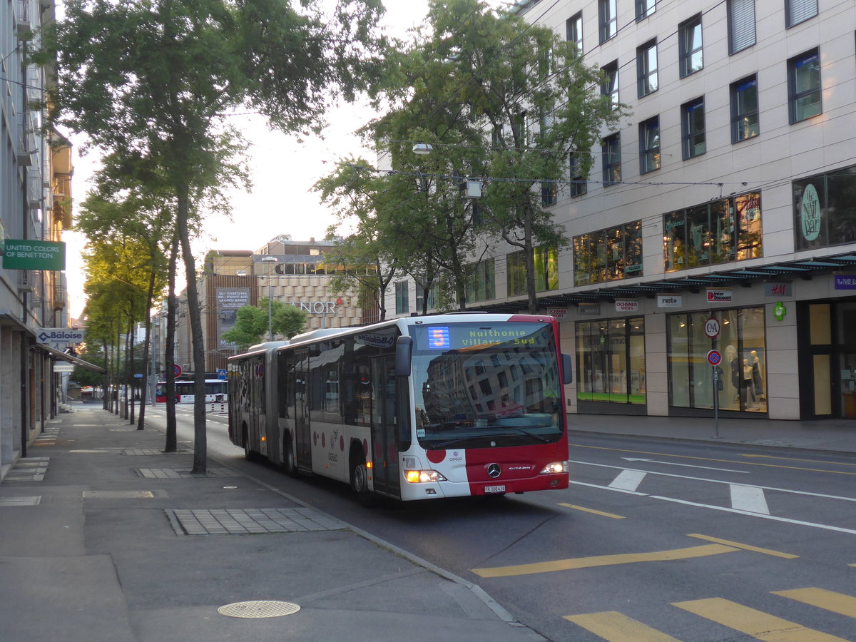 (174'318) - TPF Fribourg - Nr. 593/FR 300'438 - Mercedes am 28. August 2016 beim Bahnhof Fribourg
