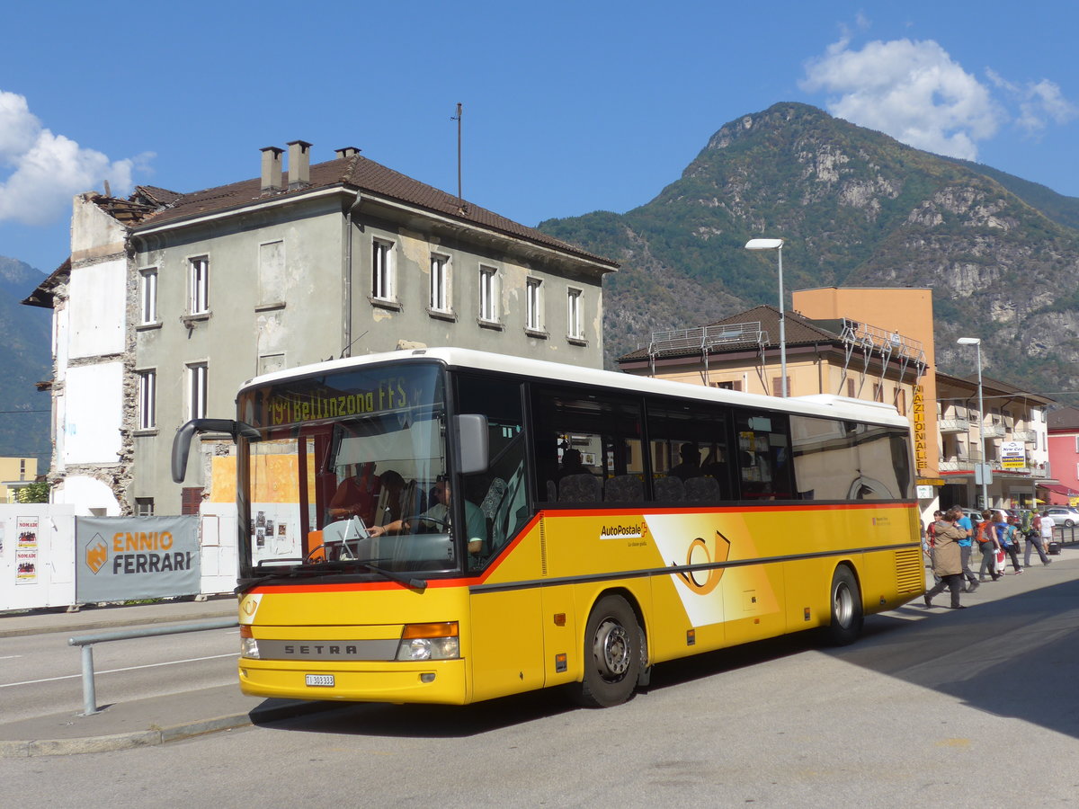 (174'667) - Marchetti, Airolo - Nr. 5/TI 303'333 - Setra am 10. September 2016 beim Bahnhof Biasca