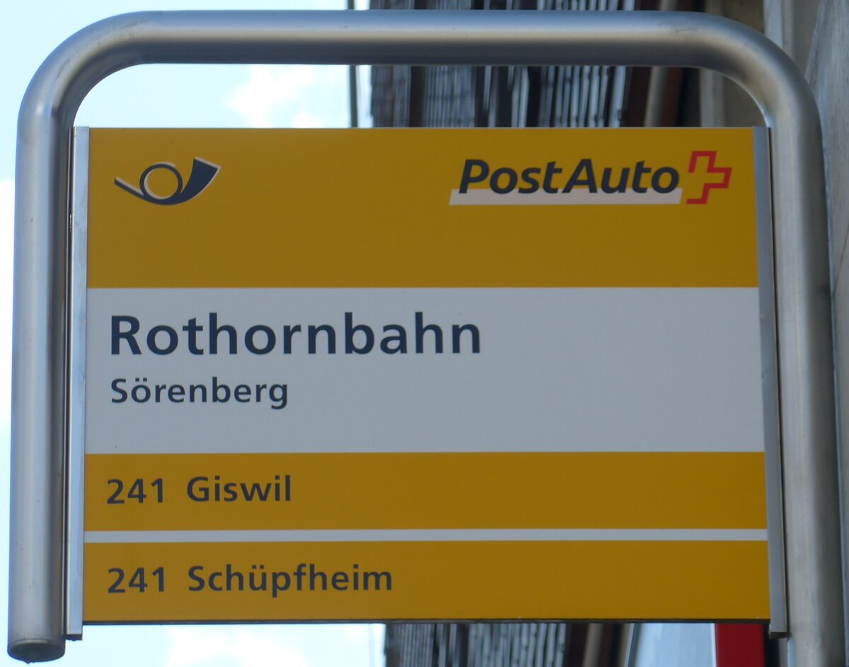 (174'885) - PostAuto-Haltestellenschild - Srenberg, Rothornbahn - am 11. September 2016