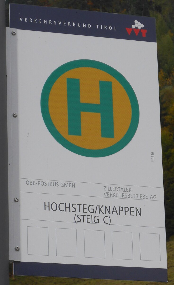 (175'960) - BB-POSTBUS/Zillertaler Verkehrsbetriebe- Haltestellenschild - Pertisau, Hochsteg/Knappen - am 19. Oktober 2016