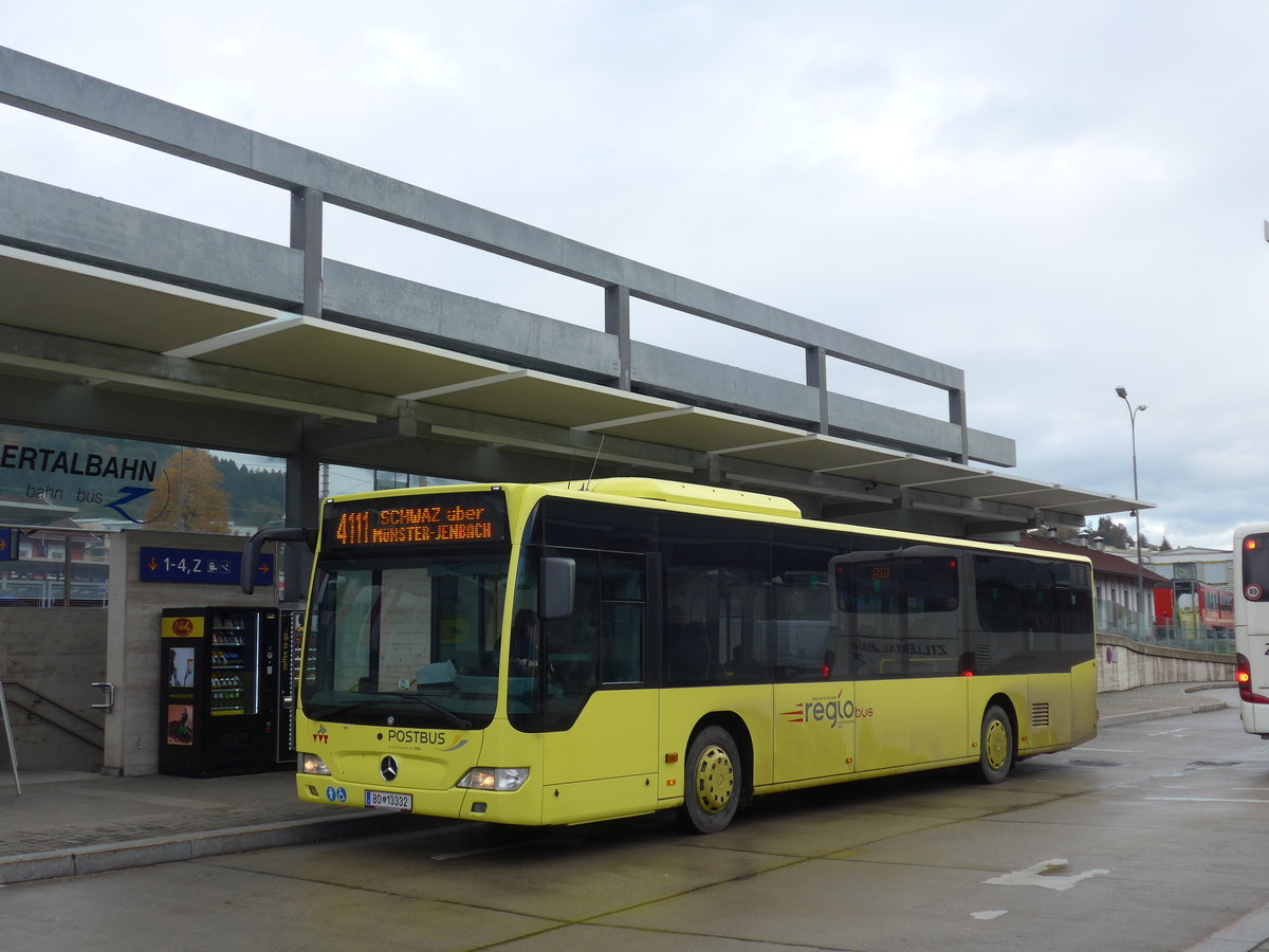 (176'003) - PostBus - BD 13'332 - Mercedes am 20. Oktober 2016 beim Bahnhof Jenbach