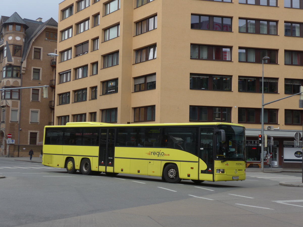 (176'174) - PostBus - PT 12'103 - Mercedes am 21. Oktober 2016 beim Bahnhof Innsbruck