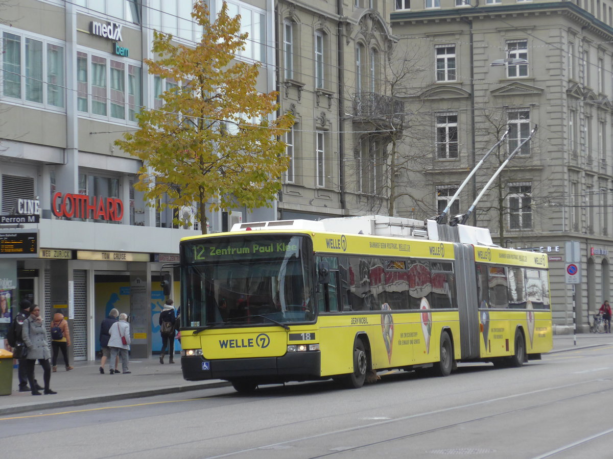(176'659) - Bernmobil, Bern - Nr. 18 - NAW/Hess Gelenktrolleybus am 13. November 2016 beim Bahnhof Bern